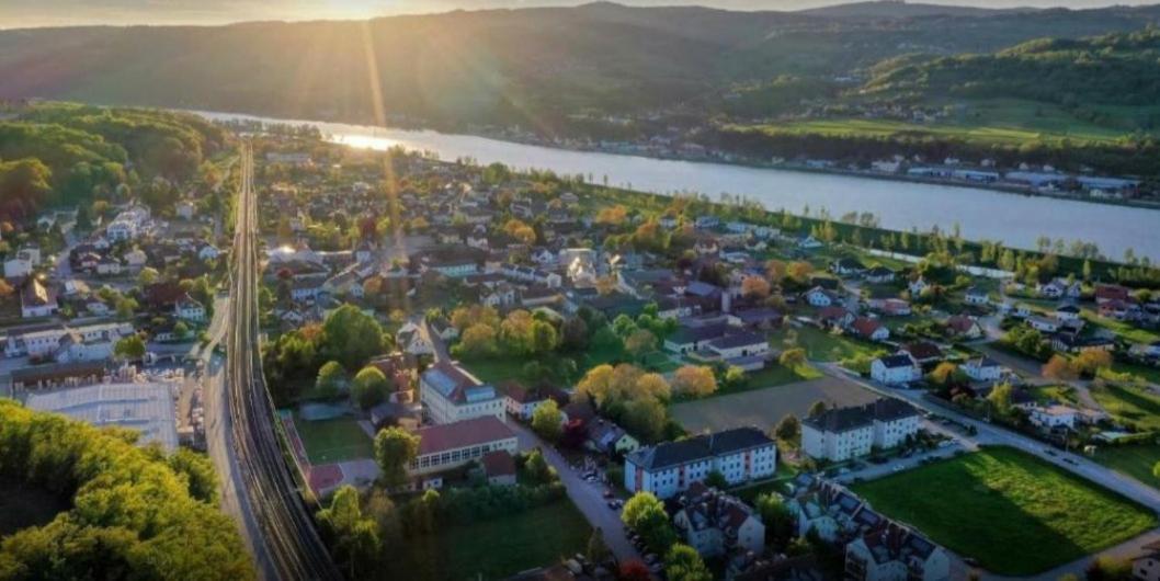 Apartment An Der Donau Krumnussbaum Экстерьер фото